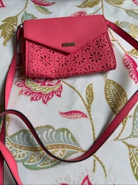 Kate Spade vintage Coral Pink Floral Cutout Crossbody wristlet clutch